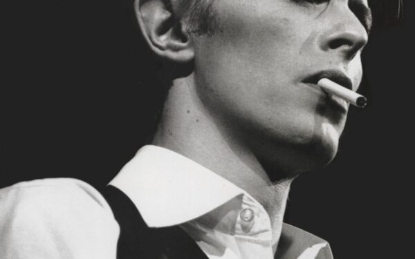 Vyrai, moterys ir kokainas – kitokia Davido Bowie biografija (Foto, video)