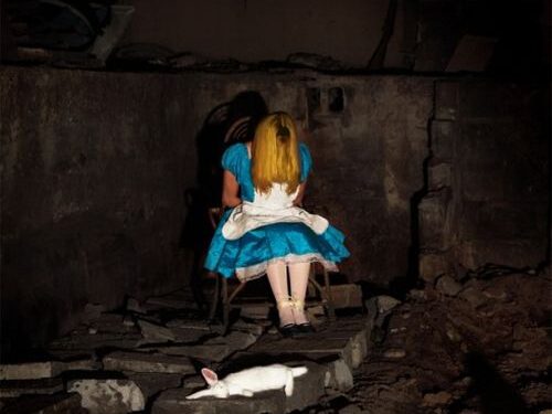 Vietoje laimingos pabaigos – nužudytos „Disney“ pricesės (Foto)