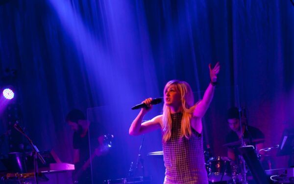 Anšlaginis atlikėjos Ellie Goulding koncertas kilnojo „Lofto“ stogą (foto)