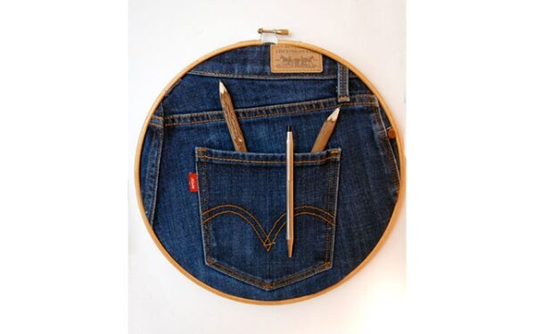 Pasidaryk pats: pieštukinė iš senų džinsų