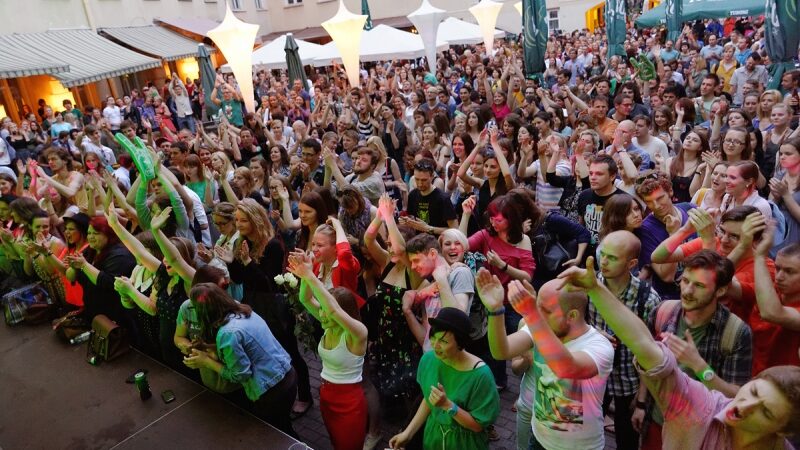 „Vasaros terasa“ nesustoja ir atskleidžia liepos mėnesio planus