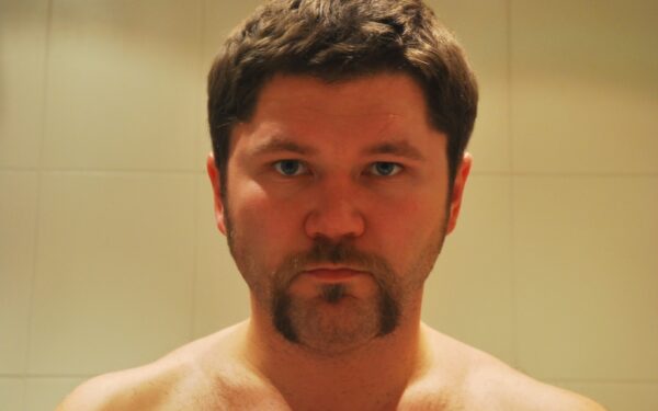 Konkurso „Augink, fotografuok ūsus ir laimėk snieglentę“ dalyvis Tomas