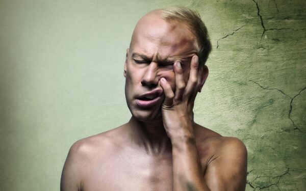 Gyčio Ivanausko naujam spektakliui  Leon Somov ir Jazzu padovanojo dainą. Išgirsk