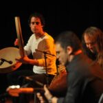 Viduržemio muzikos tradicijų lobynas – Lopez-Petrakis-Chemirani trio (interviu)