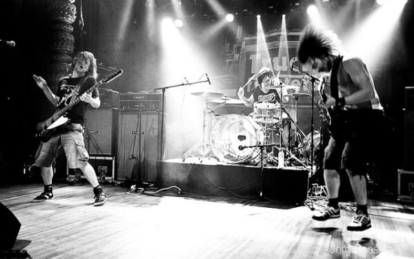 „Velnio akmenyje“ – skandinaviško rokenrolo žvaigždės (Video)