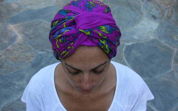 Pasidaryk pats: gelbstintis ir puošiantis turbanas (foto)