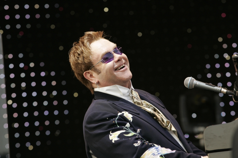 Eltonas Johnas ir George‘as Michaelas užkasė karo kirvį