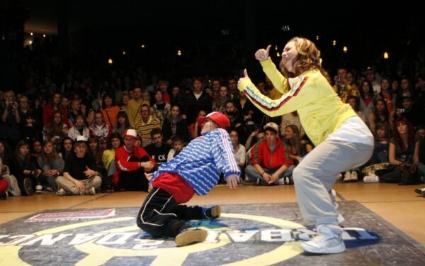 Laimėk pakvietimą į tarptautinį gatvės šokių turnyrą „Urban Dance 7×7” BAIGĖSI