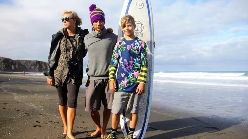 Menininko R. Valeikio vasara – vaikščiojimas basomis ir melavimo pradžiamokslis