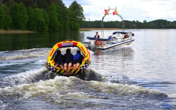 Festivalyje „Galapagai 2015“ – unikalios lenktynės vandenyje, medžiuose bei purve