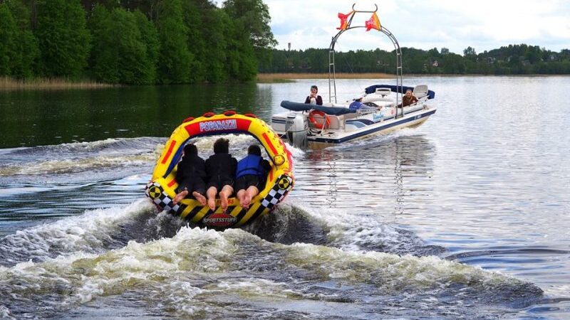 Festivalyje „Galapagai 2015“ – unikalios lenktynės vandenyje, medžiuose bei purve