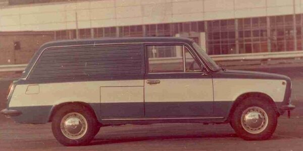 Elektromobilio pradmenys Sovietų Sąjungoje
