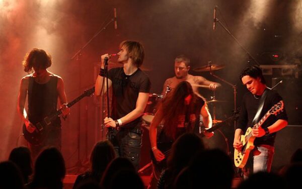 Festivalio „Velnio akmuo“ išvakarėse – trijų jaunų lietuvių grupių koncertas