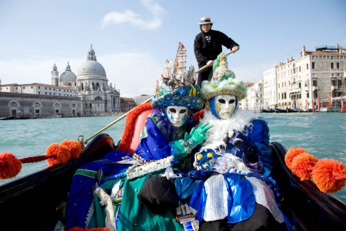 Klube „Dr.Who“ – kalėdinė Venecija ir naujametis glamūras