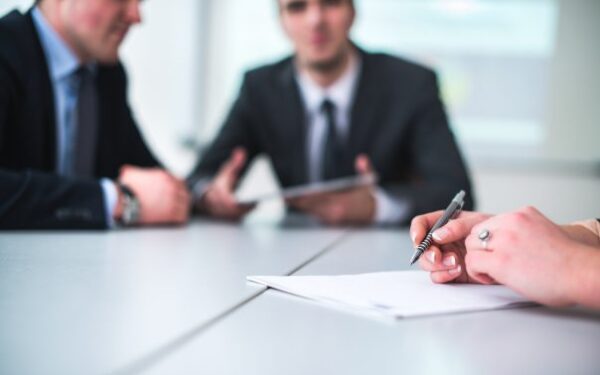 Darbuotojų ieškanti įmonė: darbo patirtis – ne visada privalumas