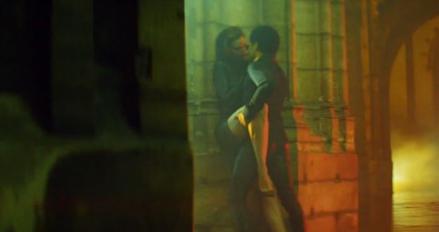 Seksbomba Lenny Kravitz pristatė akiplėšišką video su N-18 ženklu (video)