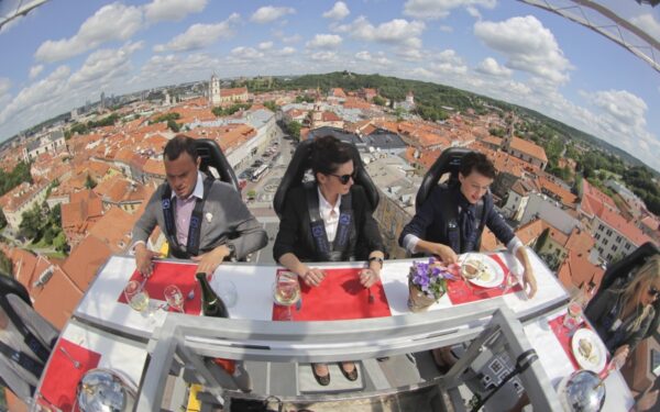 Kitą savaitę į Vilnių atvyksta dangaus restoranas (foto)