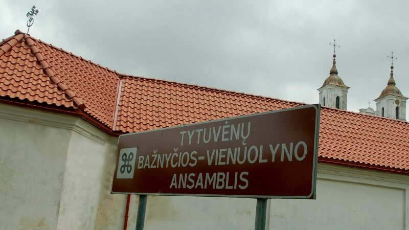 Tytuvėnų vienuolyno ansamblis atgimsta visu grožiu (Foto)