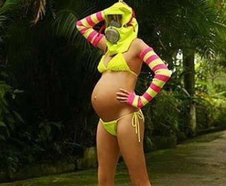 Nėščiųjų fotografijos – pasityčiojimas iš vaiko jam dar negimus (II dalis, foto)