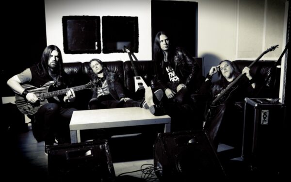 „Velnio akmenyje“ – heavy metal švedų pažiba – WOLF