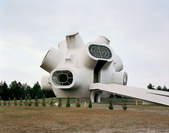 Futuristinai ex Jugoslavijos paminklai iš praeities (Foto)