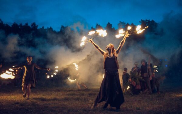 Festivalio „Yaga Gathering 2015“ atidaryme – ugnies ir dūmų šou