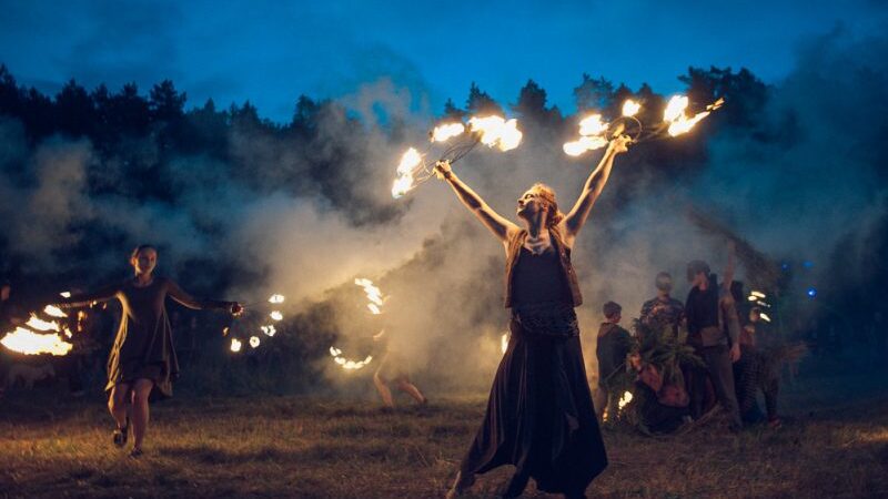 Festivalio „Yaga Gathering 2015“ atidaryme – ugnies ir dūmų šou