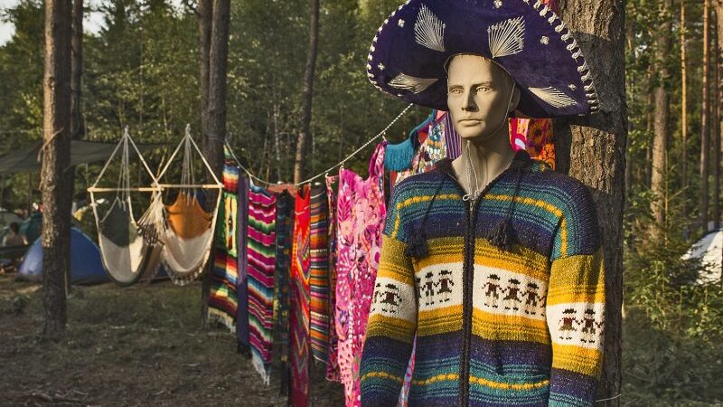 „Yaga Gathering“: daugiau šviesų, garso, spalvų ir kitoniškumo (įspūdžiai iš festivalio, fotoreportažas)