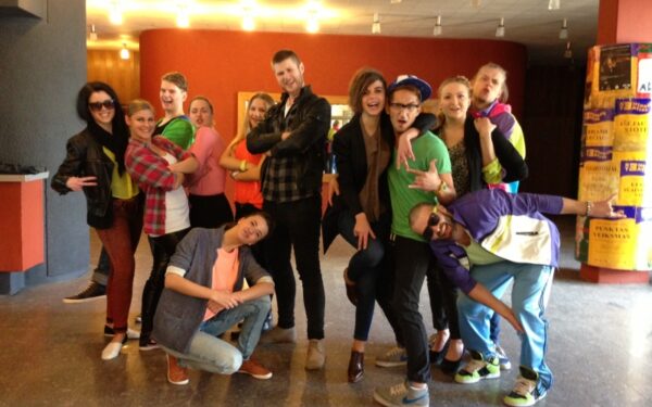 Tarptautinės šokio dienos proga Šarūnas Kirdeikis šokdino savo draugus