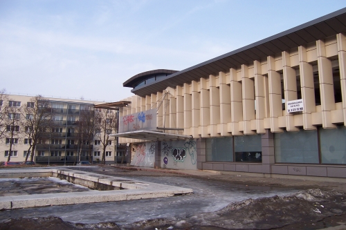 Ekskursija po apleistą Žirmūnų prekybos centrą