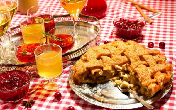 Obuolių pyragas: istorija ir panaudojimas skirtingose virtuvėse bei 3 skanūs receptai