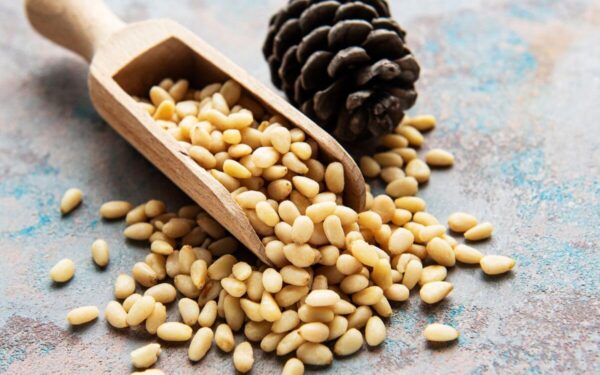 Kedro riešutai virtuvėje: originalūs receptai