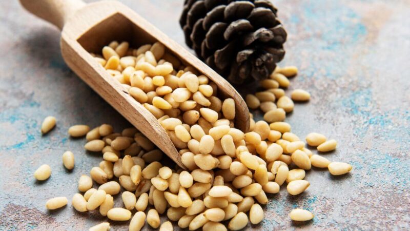 Kedro riešutai virtuvėje: originalūs receptai