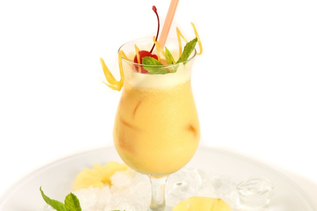 Kokteiliai-su-romu-pinacolada-receptas - Laikas.lt Kokteiliai su romu pinacolada receptas