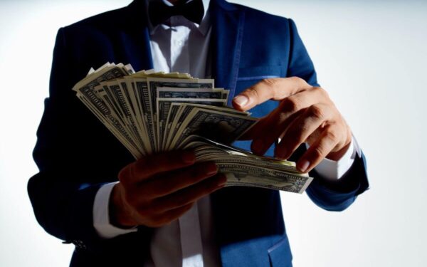 Šie trys zodiako ženklai gali susikrauti didelius turtus