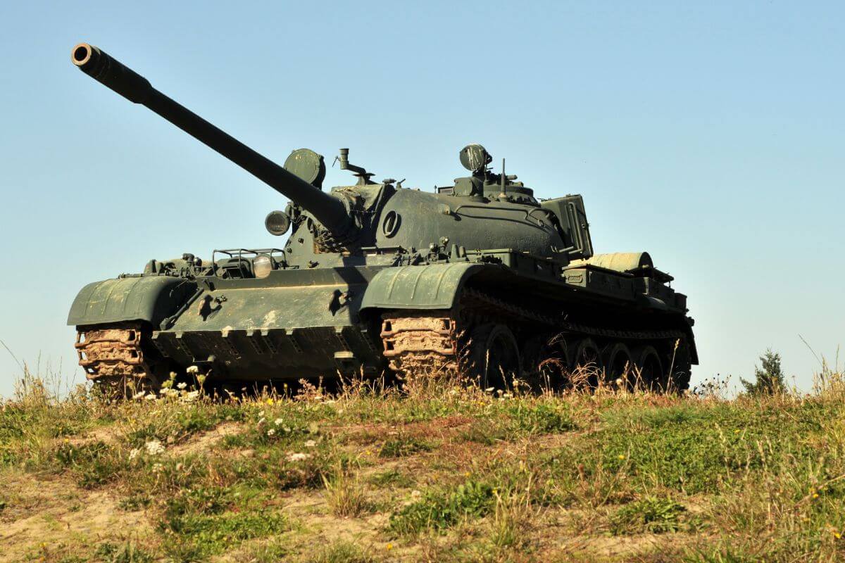 Rašytojai, kurių 8 pranašystės virto realybe jiems to nežinant. Tankas