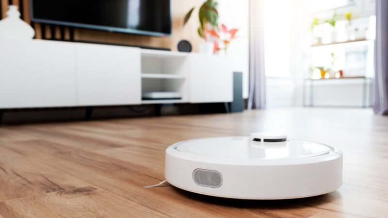 JAV dulkių siurbliai-robotai pradėjo keiktis ir terorizuoti šeimininkus