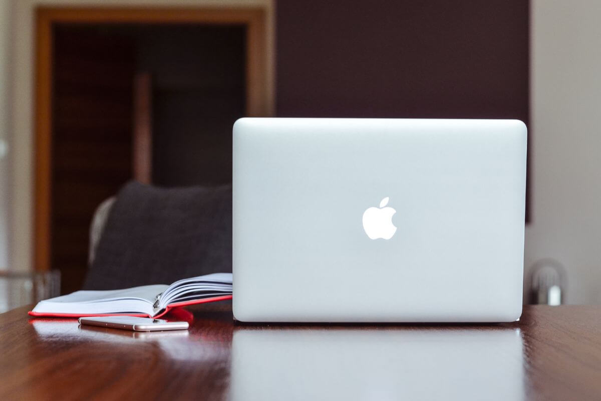Nauji Apple kompiuteriai pasirodys spalio pabaigoje