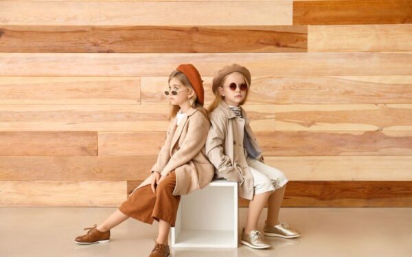 Ar rudenį reikia atsisakyti vasarinių rūbų? Tikrai ne! Lenkų mados tinklaraštininkė parodė kaip galima derinti rudens ir vasaros drabužius