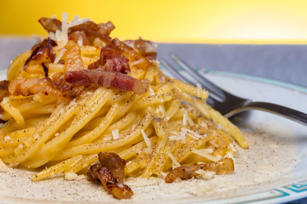 Itališki spagečiai Carbonara receptas