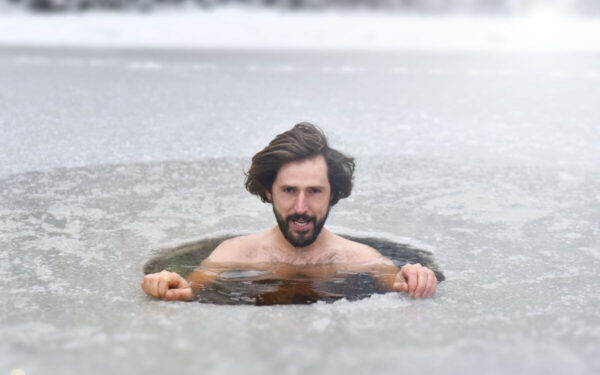 Maudynės šaltame vandenyje. Kokie privalumai?