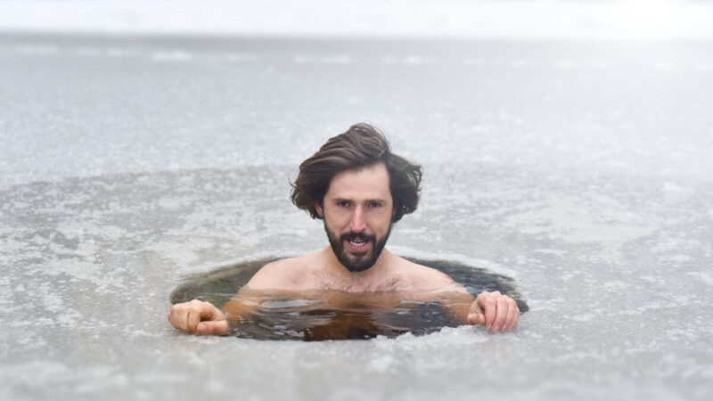 Maudynės šaltame vandenyje. Kokie privalumai?