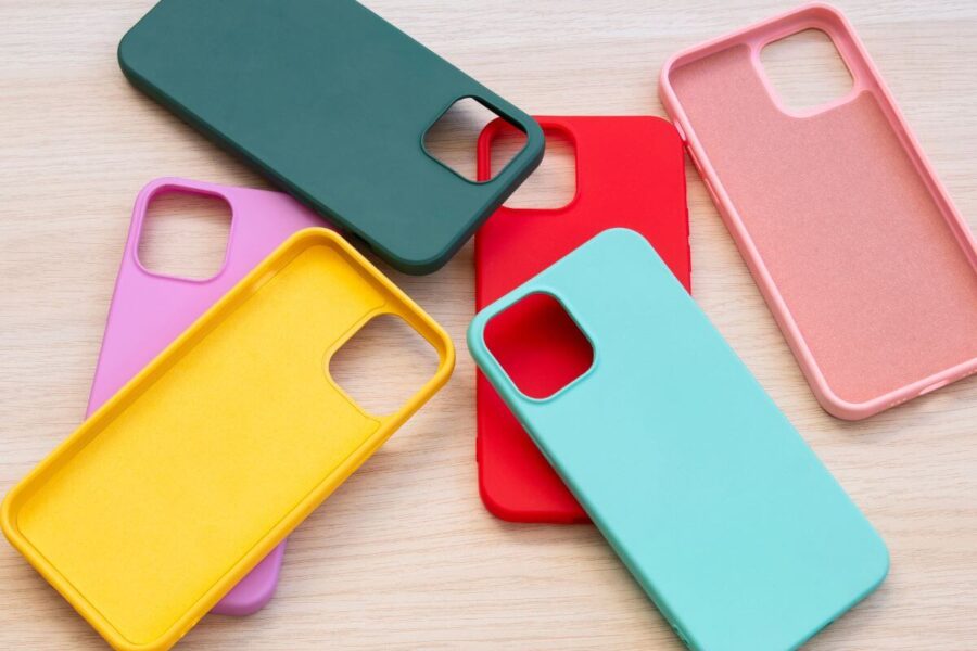 Ekspertai pateikė išmaniųjų telefonų dėklų trūkumus