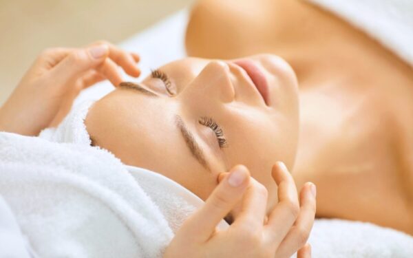 Grožio kalendorius 2024 lapkričiui: astrologė rekomenduoja geriausias dienas procedūroms