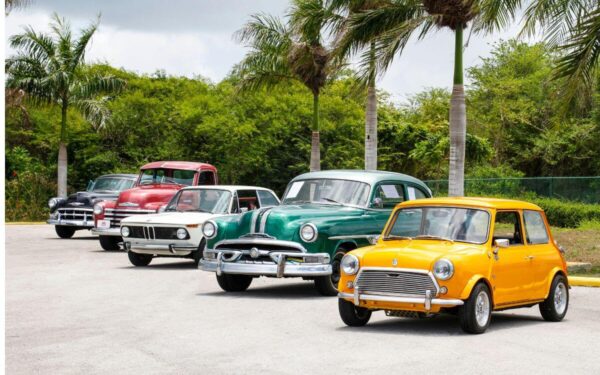 Automobilių evoliucija: nuo arklio jėgos iki dirbtinio intelekto