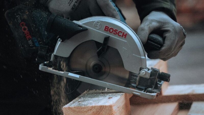 „Bosch” darbuotojų mažinimo planai Vokietijoje sukėlė grėsmę 8,000–10,000 darbo vietų