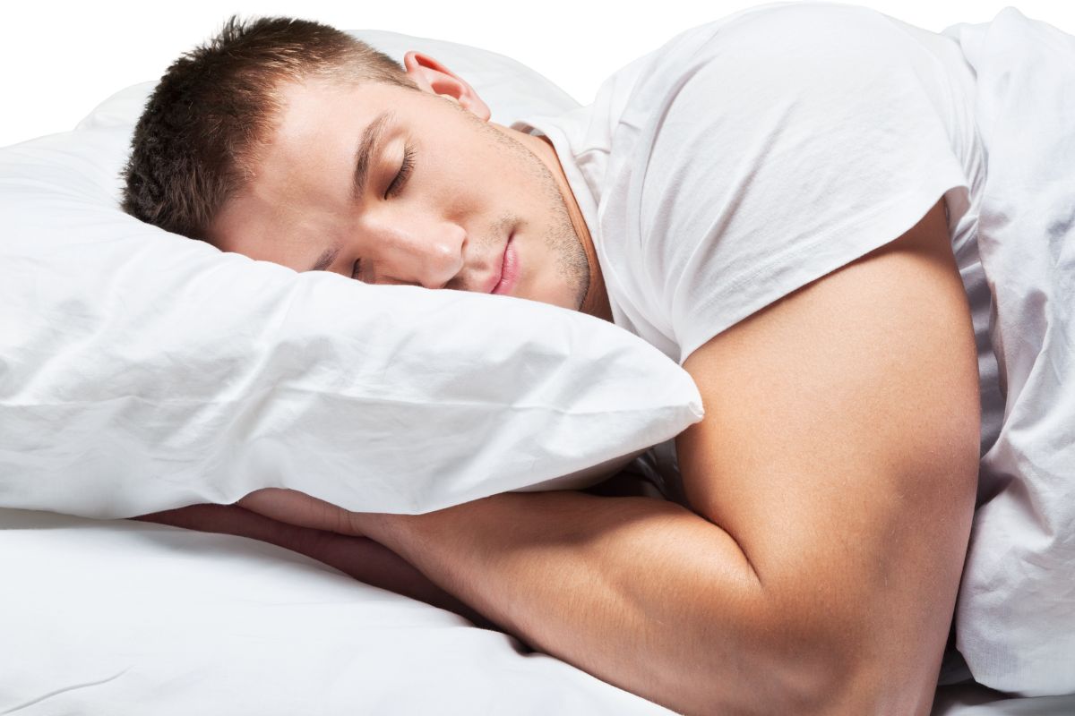 Savaitgalio miegas ir jo poveikis širdies sveikatai. Nelengva išlaikyti miego režimą