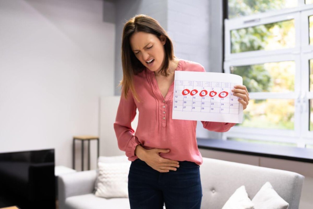 Skausmas-per-menstruacijas-ar-tikrai-turi-skaudeti-skausmo-priezastys 1 - Laikas.lt Skausmas per menstruacijas, ar tikrai turi skaudėti? Skausmo priežastys