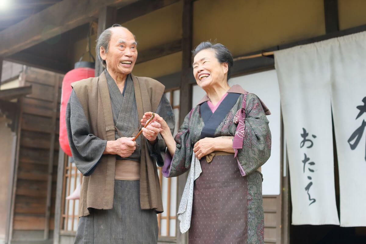 Japonų ilgaamžiškumo paslaptys pavyzdžiui bendravimas