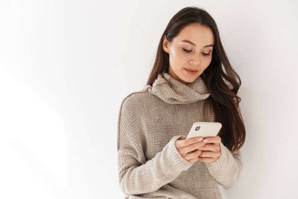 kaip-ismanieji-telefonai-veikia-musu-sveikata-ir-grozi - Laikas.lt Kaip išmanieji telefonai veikia mūsų sveikatą ir grožį?